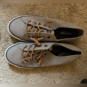 Sperry topsider slip on sneakers